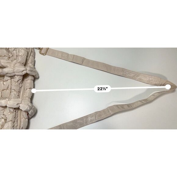 NWOT Unbranded ivory-colored puffer tote bag with matching clutch - Picture 7 of 10